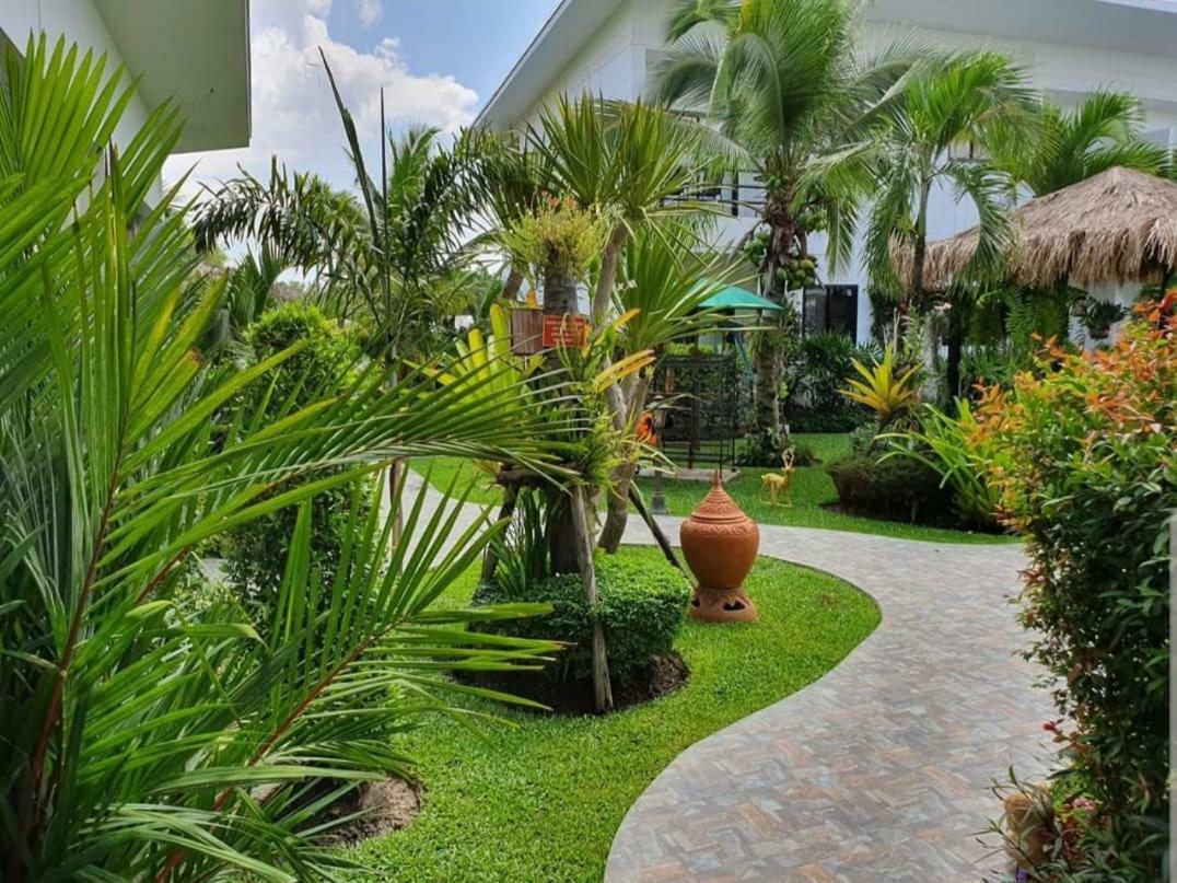 Sunshine International * Hua Hin